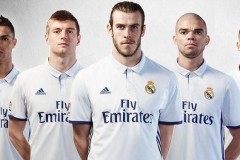 维拉中场核心蒙奇转会传闻：埃梅里教练挑战与球队重建之路