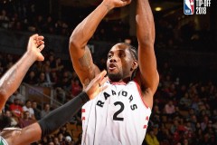 湖人队连续四年冠军荒，核心球员或离队，重建抉择艰难